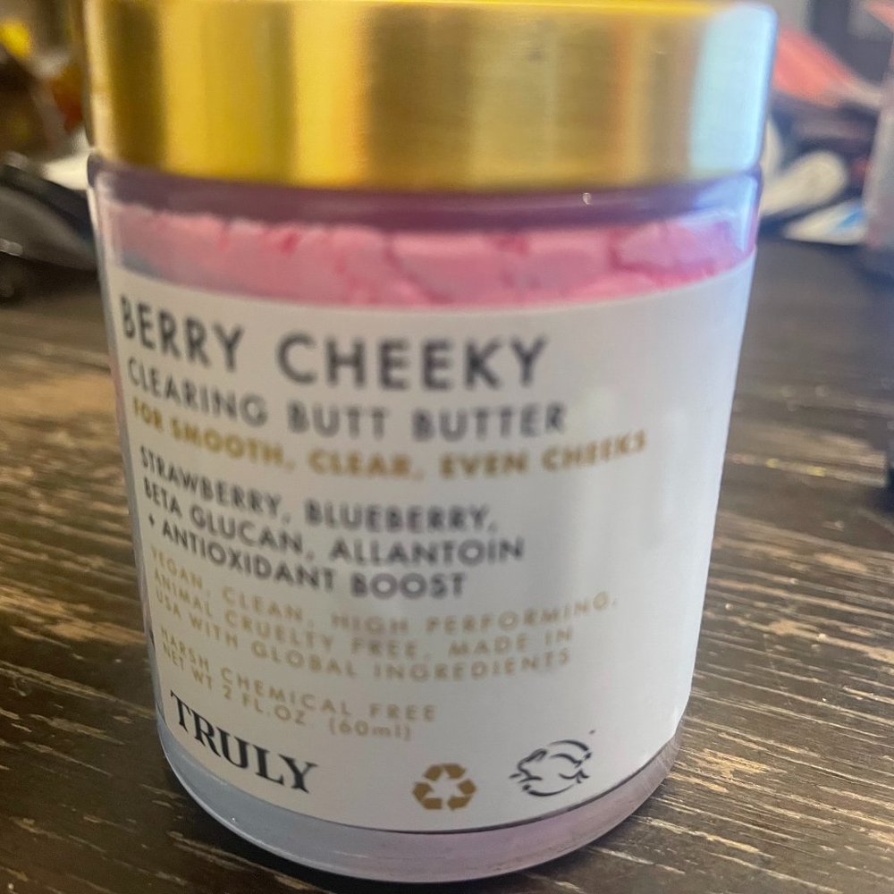 Truly Beauty Berry Cheeky Clearing Butt Butter Whipped + Smoothing Booty Butter
